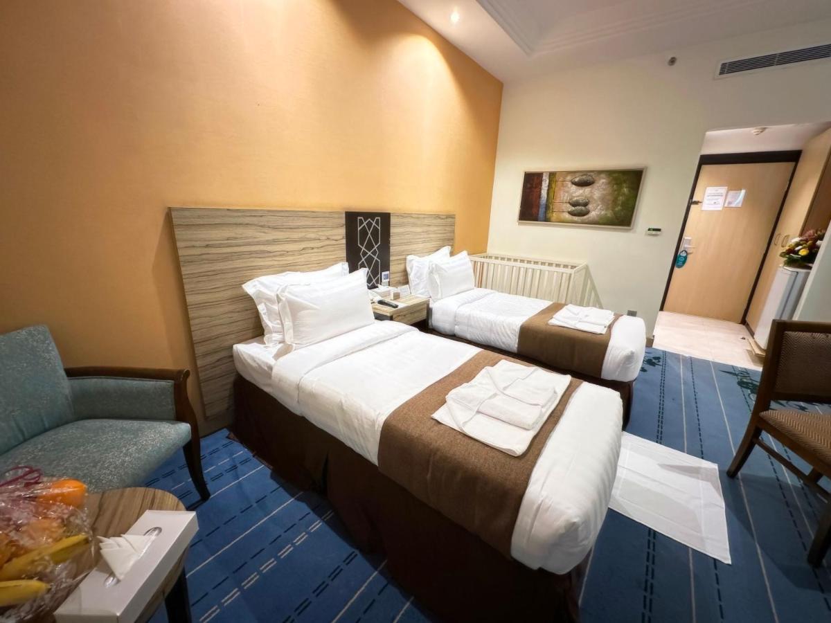 Hotel فندق الروضة Mekka Exterior foto